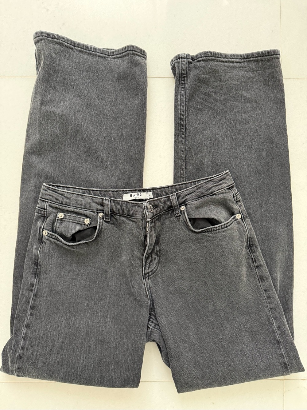 Women's High-Rise Straight Leg Jeans in Washed Black